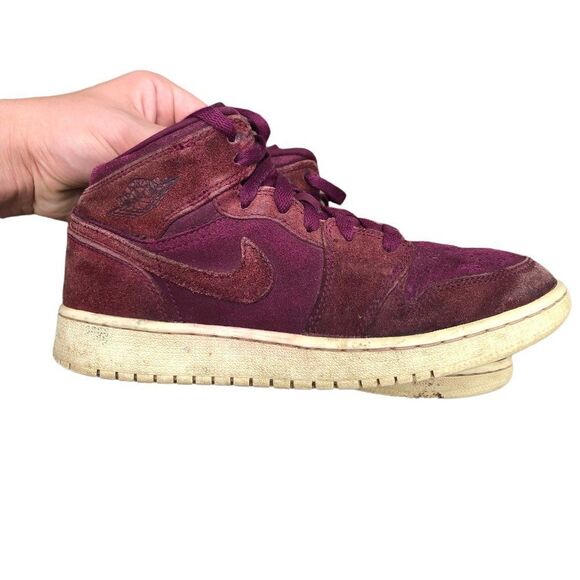 Nike Air Jordan 1 Retro Mid GS 'Bordeaux' Size 6.5 - Picture 1 of 16